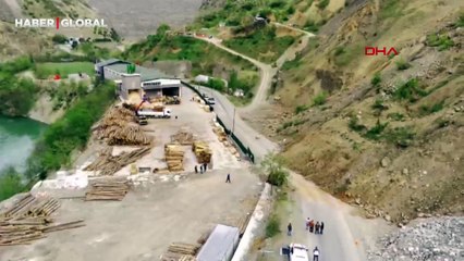 Gümüşhane'de korkutan heyelan anları!