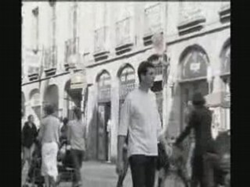 Clip-paranoid