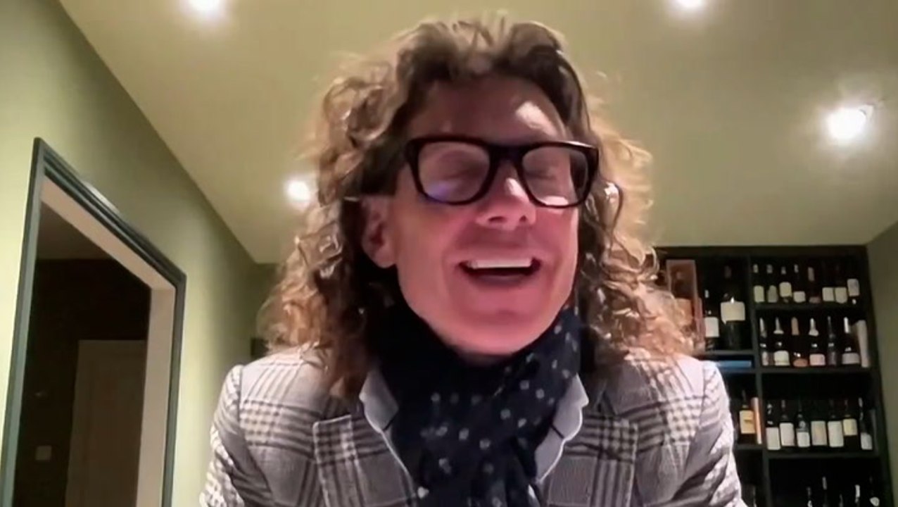 London Marathon runner who drank glass of wine at end of each mile reveals how he felt after 25 glasses