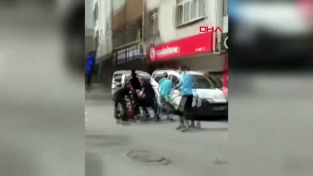 Kuyumcuyu soymaya çalıştılar! Vatandaş etkisiz hale getirdi