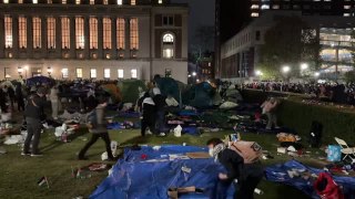 Cientos de estudiantes siguen acampados en Nueva York