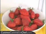 Recette de chef : salade de fraises aux herbes et sirop à la vergeoise