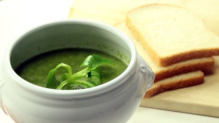 Soupe de légumes verts