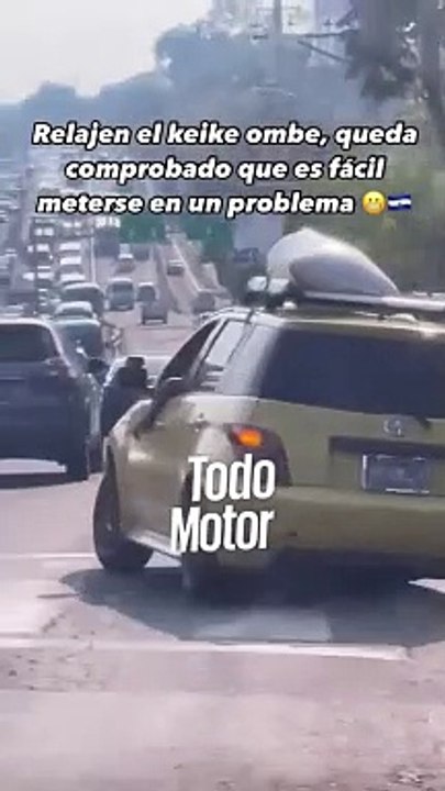 Taxista perseguía enojado a motociclista