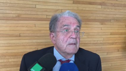 Ue, Prodi 'benedice' Draghi: "A volte un presidente ingombrante fa piacere" - Video