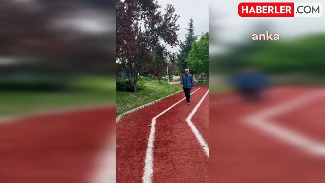 MHP Genel Başkanı Devlet Bahçeli, Ferdi Tayfur'un şarkısıyla yürüdü