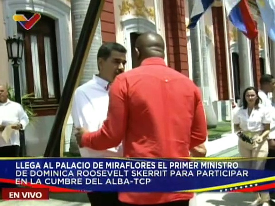 Presidente Nicolás Maduro recibe al primer Min. de Dominica Roosevelt Skerrit en Miraflores