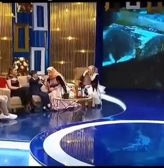 Seni sevdiğimi heç kes bilmsin