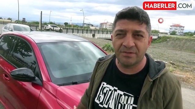 Sıfır kilometre diye aldığı otomobil hasarlı çıktı: Direklerine kadar aracımı boyamışlar