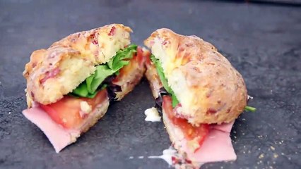 Pain à la mozzarella et au bacon