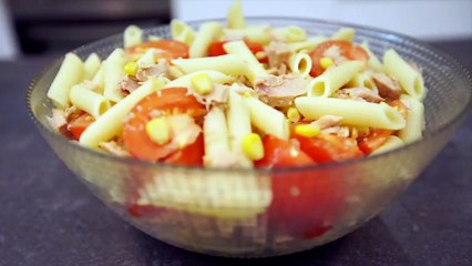 Salade de pâtes au thon, tomate et maïs
