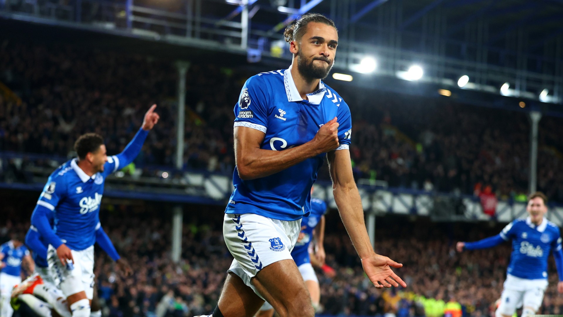 Everton deliver massive title race blow to Liverpool