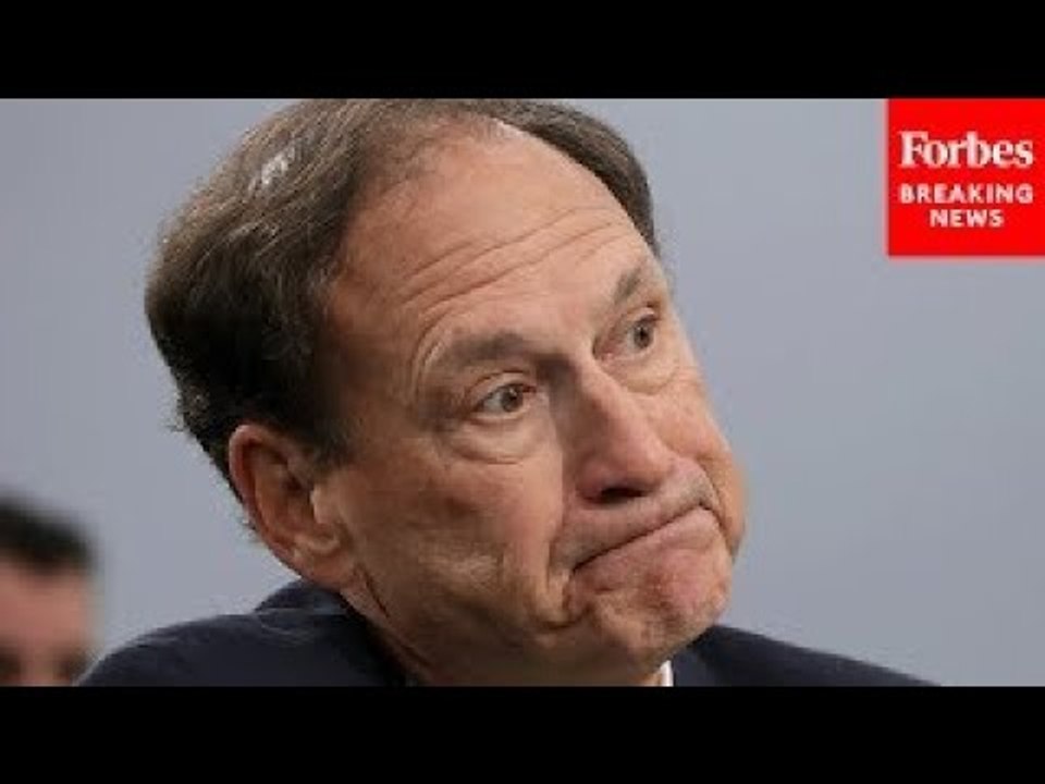 Alito Asks Lawyer About Comparing Drug Addiction & Usage With Homelessness & Sleeping Outside