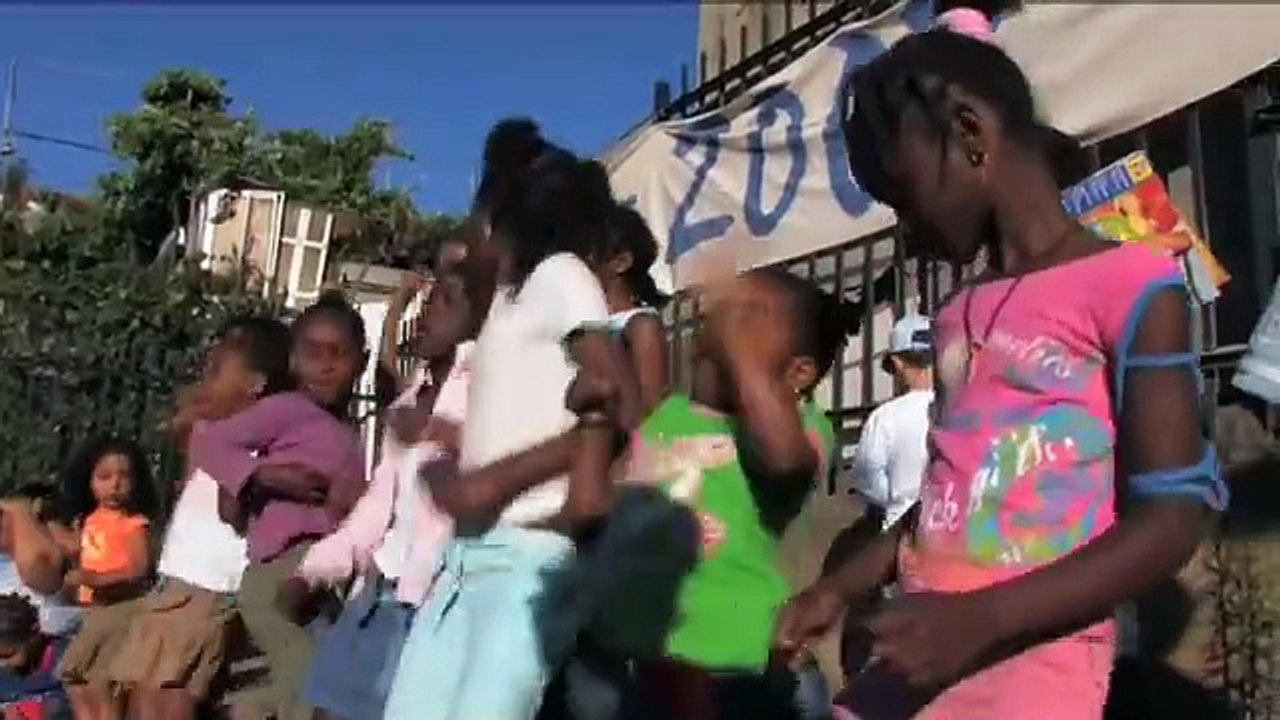 Ilha da Cova da Moura Bande-annonce (PT)