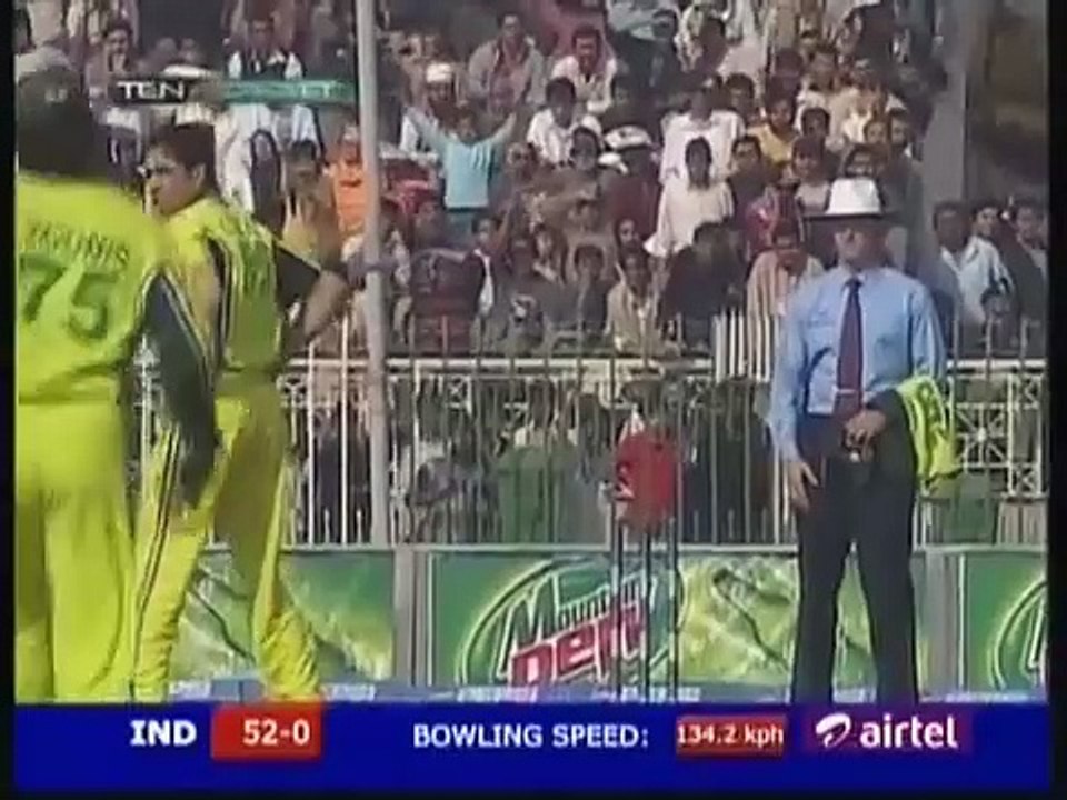 Virender Sehwag 67 vs Pakistan 2nd ODI 2006 @ Rawalpindi