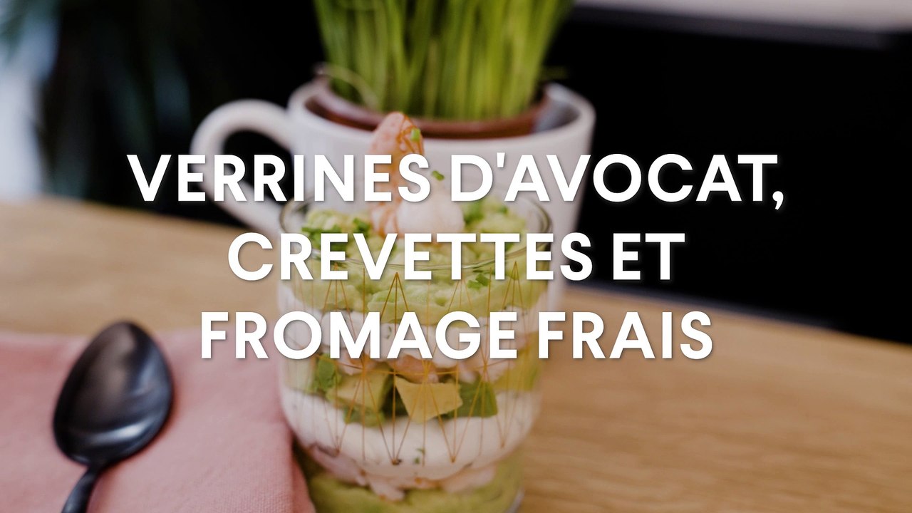 Verrines d'avocat, crevettes et fromage frais