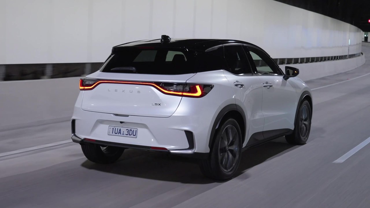 Der Neue Lexus LBX - Fahreigenschaften