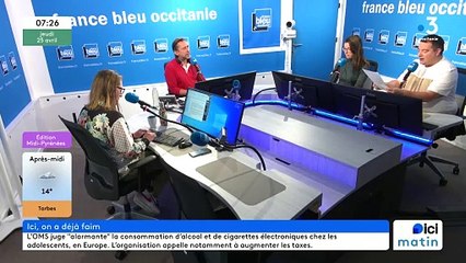 Yannick Delpech en bord de piscine