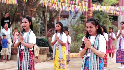 សូមរង់ចាំទស្សនានៅវីឌីអូរាំបទ ស្រលាញ់អ្វីដែលខ្មែរមាន នាម៉ោង2រសៀលថ្ងៃនេះ