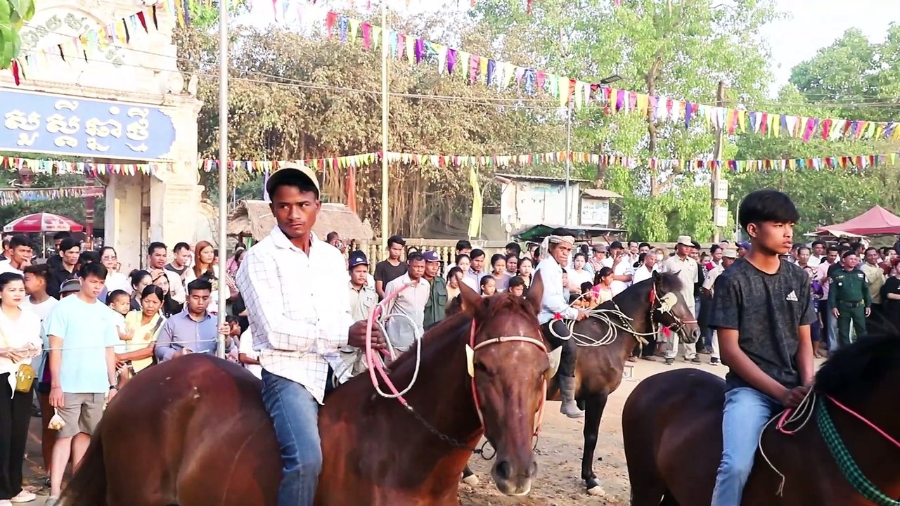 បំបោលក្របី គឺជាថ្ងៃវារៈឡើងស័ក=ចូលឆ្នាំថ្មីខ្មែរ-សង្ក្រាន្តខ្មែរ-សង្ក្រាន្តកម្ពុជា-មហាសង្ក្រាន្តខ្មែរ។