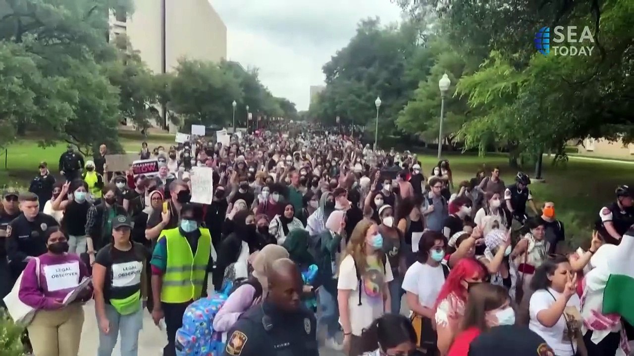 Students Hold Pro-Palestinian Rally On Campus