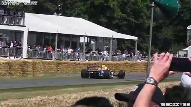 Sebastian Vettel showing his 1992 Williams FW14B _ 1993 McLaren MP4_8 F1 Cars at Festival of Speed_(720P_HD)