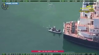 Cocaina nelle condotte di una nave: le immagini del ritrovamento con i sub della GdF