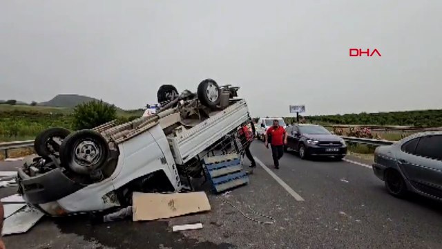 Mersin'de lastiği patlayan kamyonet devrildi: 1 ölü