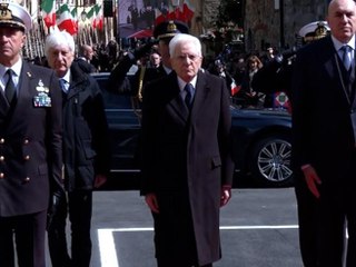 Download Video: Mattarella accolto dagli applausi a Civitella in Val di Chiana per il 25 aprile