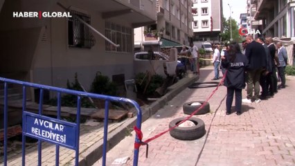 Görenler şaşırdı: Erkek ve dişi özelliklerini bir arada taşıyan tavuk Türkiye'de ilk kez görüldü