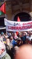 Milano, contestazioni per lo spezzone ucraino alla manifestazione del 25 aprile