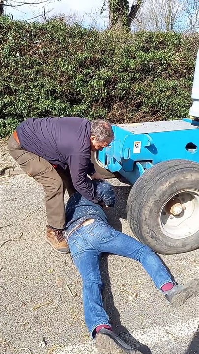 Church Fenton assault: Leeds East Airport owner Chris Makin assaults Church Fenton parish council chair Andrew Mason in a row over tree crowning