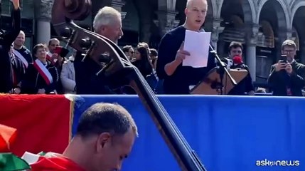 Scurati: Il Governo Rifiuta il Termine 'Antifascista' – Cosa Nasconde? 🕵️‍♂️ - thumbnail