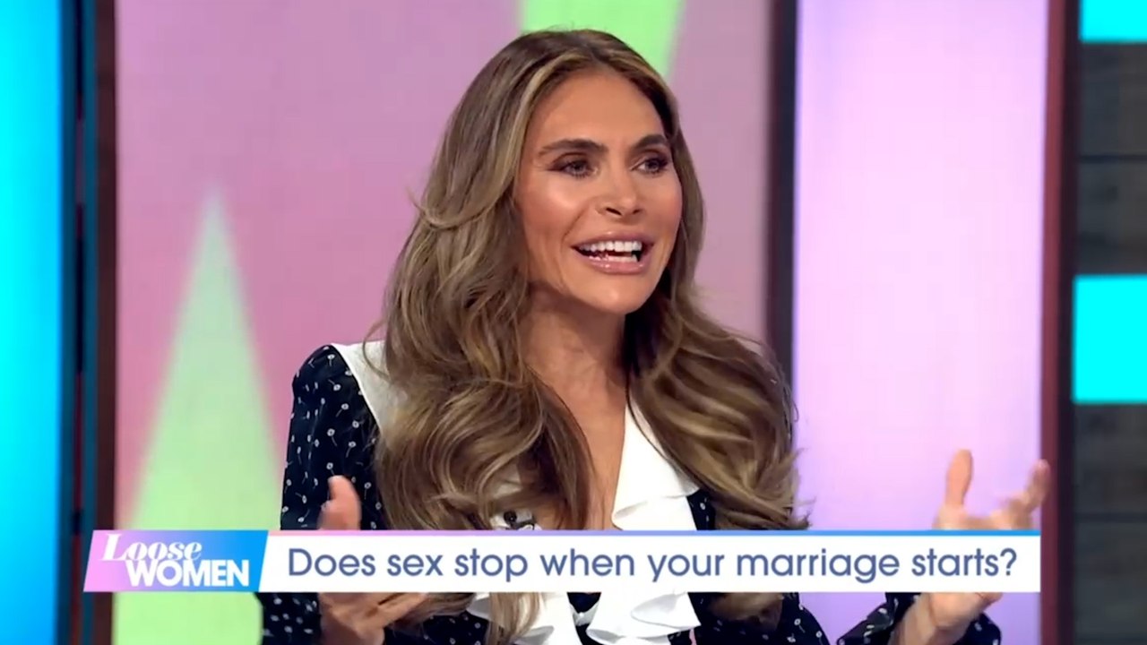 Robbie Williams' wife Ayda shares candid respon...