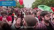 Miles de portugueses marchan en Lisboa para conmemorar la Revolución de los Claveles