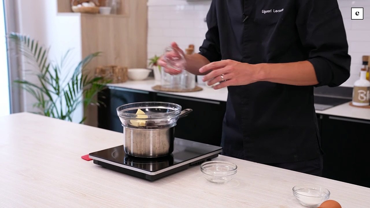 MOUSSE AU CHOCOLAT