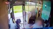 Kapısı açık seyreden otobüsten düşen kadın ağır yaralandı
