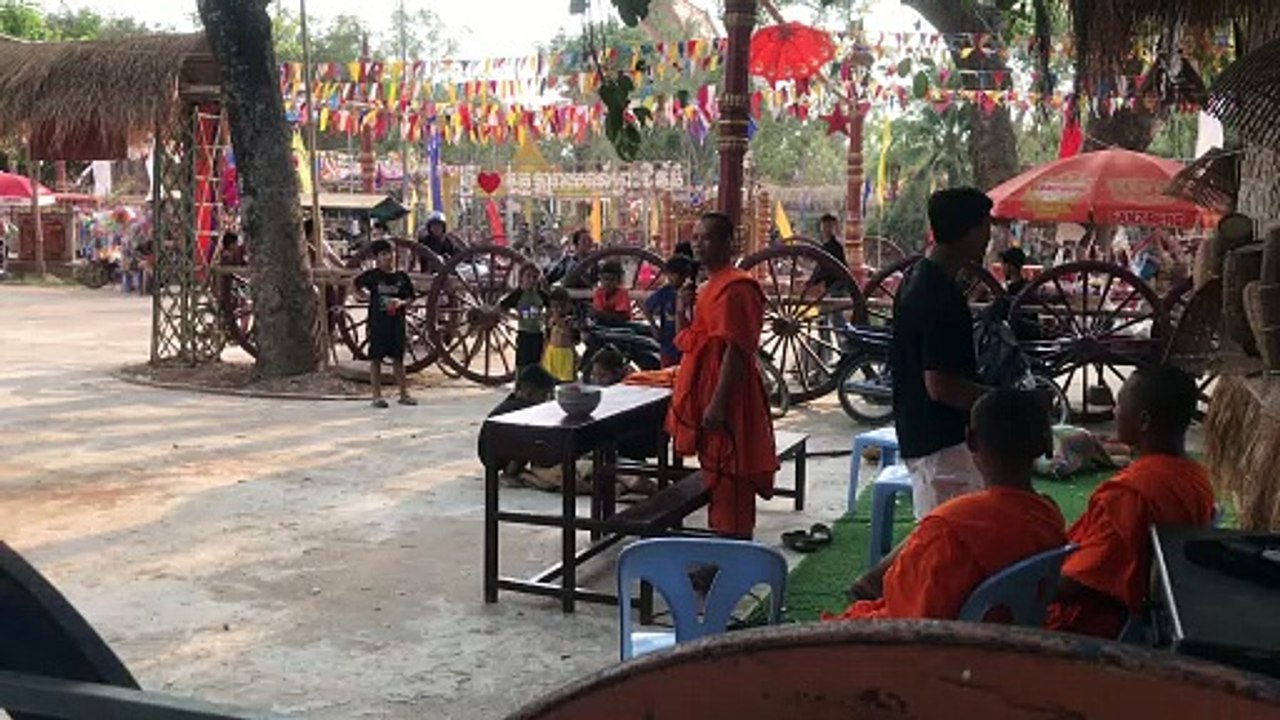 សង្ក្រានឆ្នាំថ្មី,មហាសង្រ្កាន្តខ្មែរ,លេងល្បែង⁣ប្រជាប្រិយ,ចូលឆ្នាំខ្មែរ ,Sangkrant,Moha Sangkrant,Khmer New Year  (1)