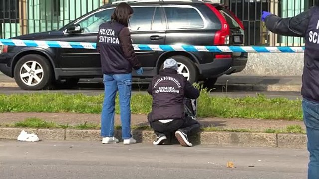 Omicidio in via Varsavia a Milano, ucciso un 18enne: i rilievi della scintifica