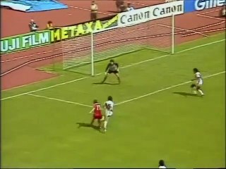 Poland v Peru Group One 22-06-1982