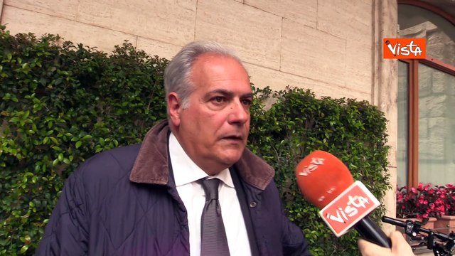 Europee, Ilaria Salis si candida con Avs, il padre Roberto: Mia figlia vuole processo giusto