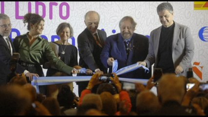 Milei attaccato alla Fiera del Libro: Presidente, non ci sono soldi