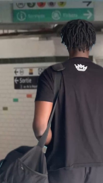 Les controleurs pendant les JO à Paris