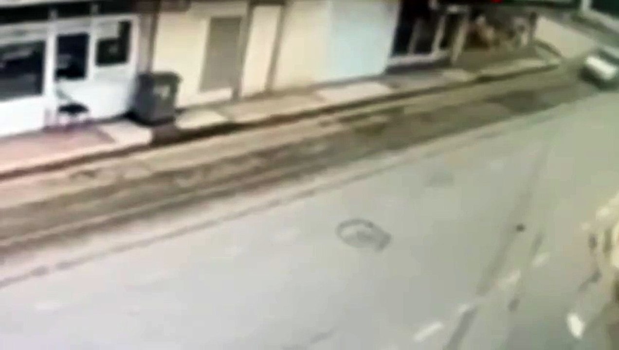 Motosiklet Sürücüsünün Öldüğü Kaza Kamerada