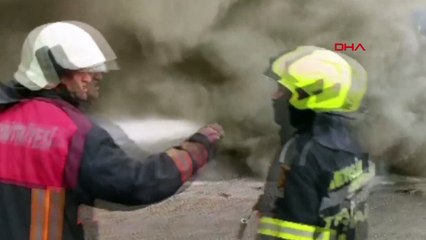 Pleksi yüklü TIR, alev aldı