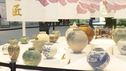 [경기] 이천도자기축제 개막...올해 테마는 ''자연에 도자기가 피어나다' / YTN