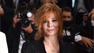 GALA VIDEO - Mylène Farmer célébrée : elle a le droit à un bel (et rare) honneur !