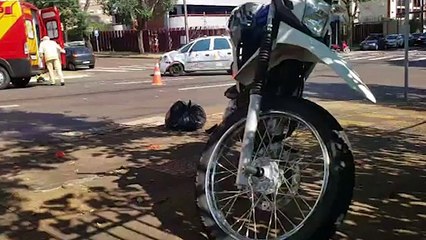 Motociclista fica ferido em acidente no Centro