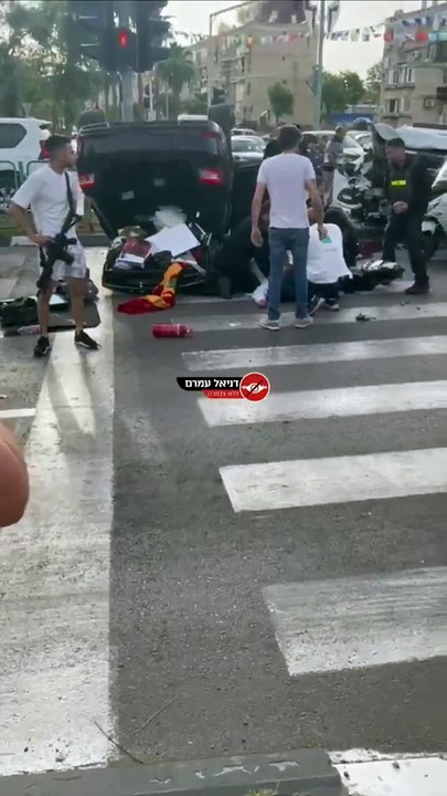 'Filistinlileri asalım' diyen siyonist aracıyla takla attı! Mazlumun ahı çıkmayacak mı sanıyorsunuz?