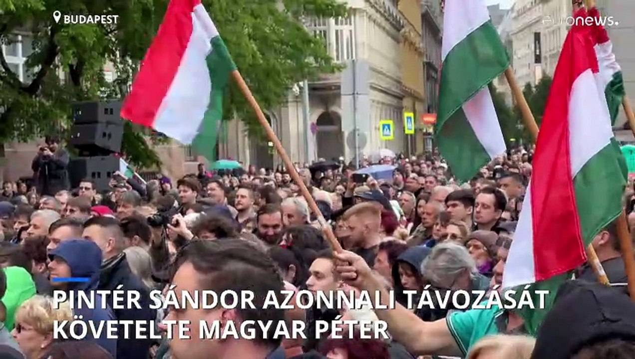 Pintér Sándor és Orbán Viktor azonnali lemondását is követelte Magyar Péter a pénteki tüntetésen